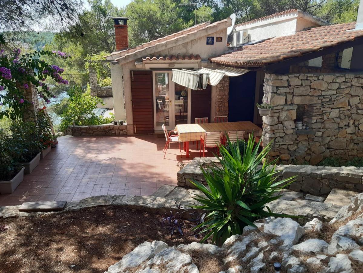 Juka House Villa Milna  Ngoại thất bức ảnh